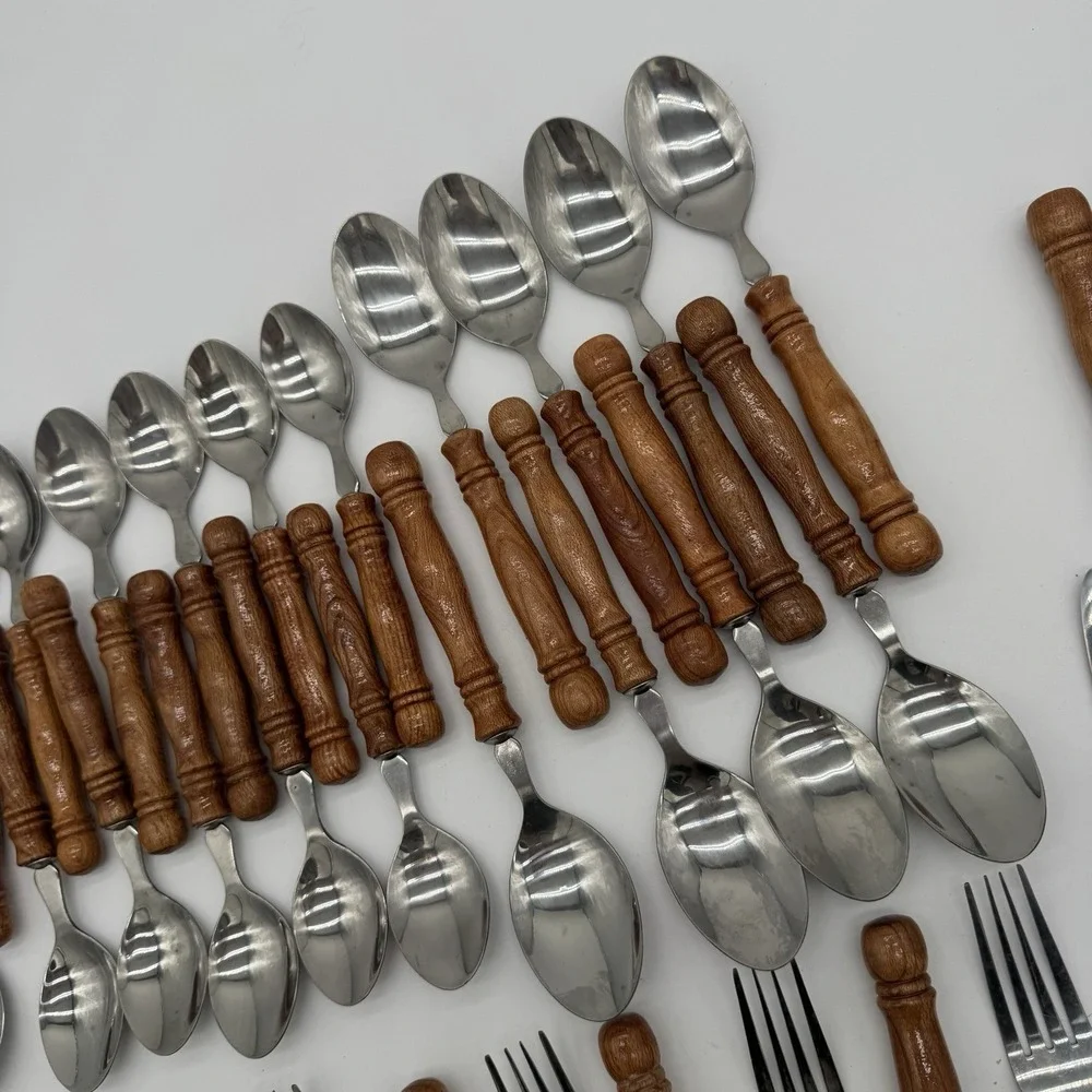 VTG Lifetime Cutlery Old Homestead Stainless Wood Handle Flatware Set 43‎ Pcs